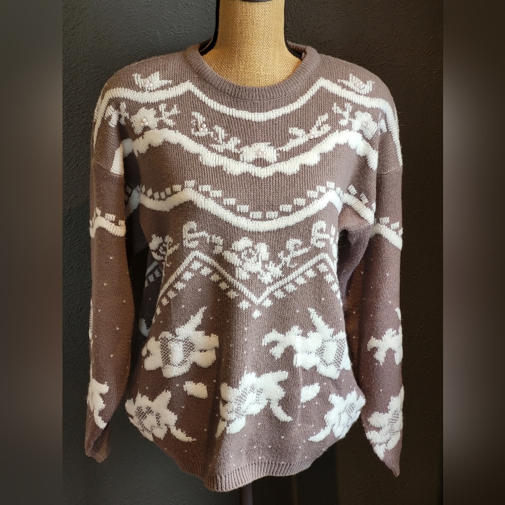 Lucia Vintage 80s Large Taupe And White Floral Acrylic Pullover Sweater